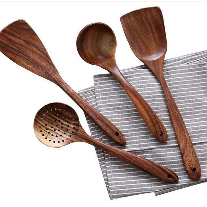 Conjunto de Utensílios de Madeira de Teca
